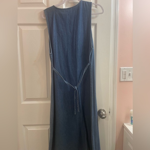 Vintage embroidered denim dress - Picture 4 of 5